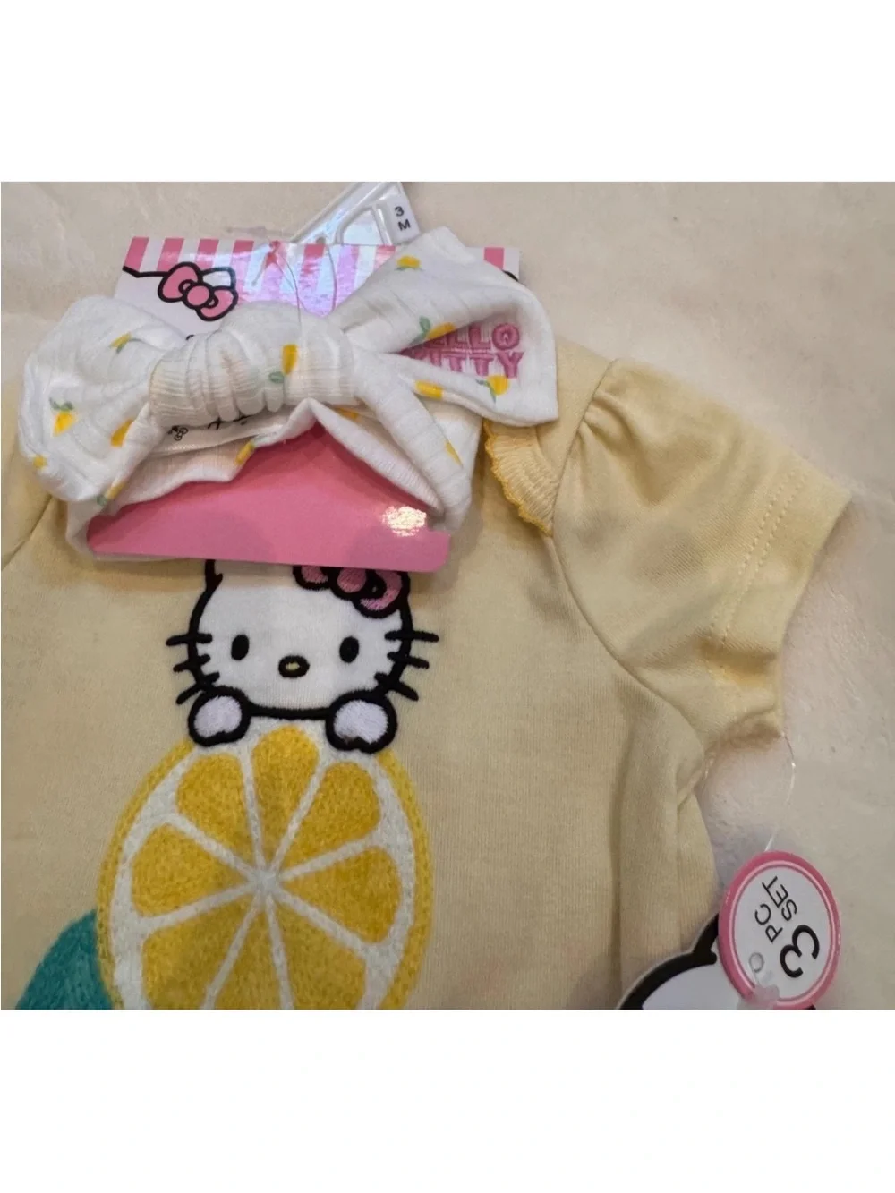Hello Kitty hello kitty